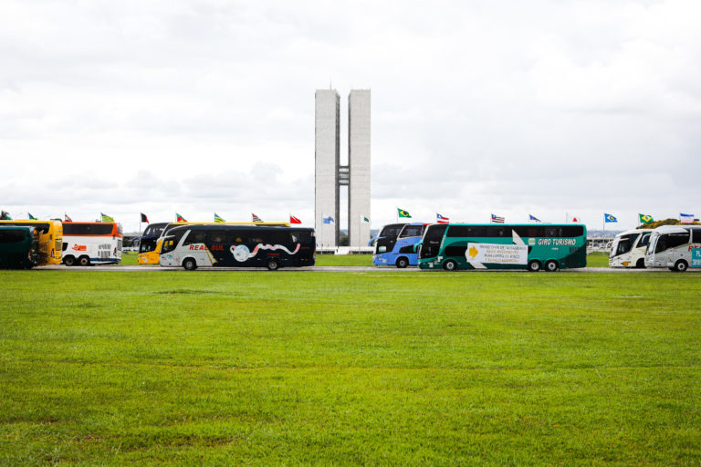 Lei endurece critérios para transporte rodoviário de passageiros