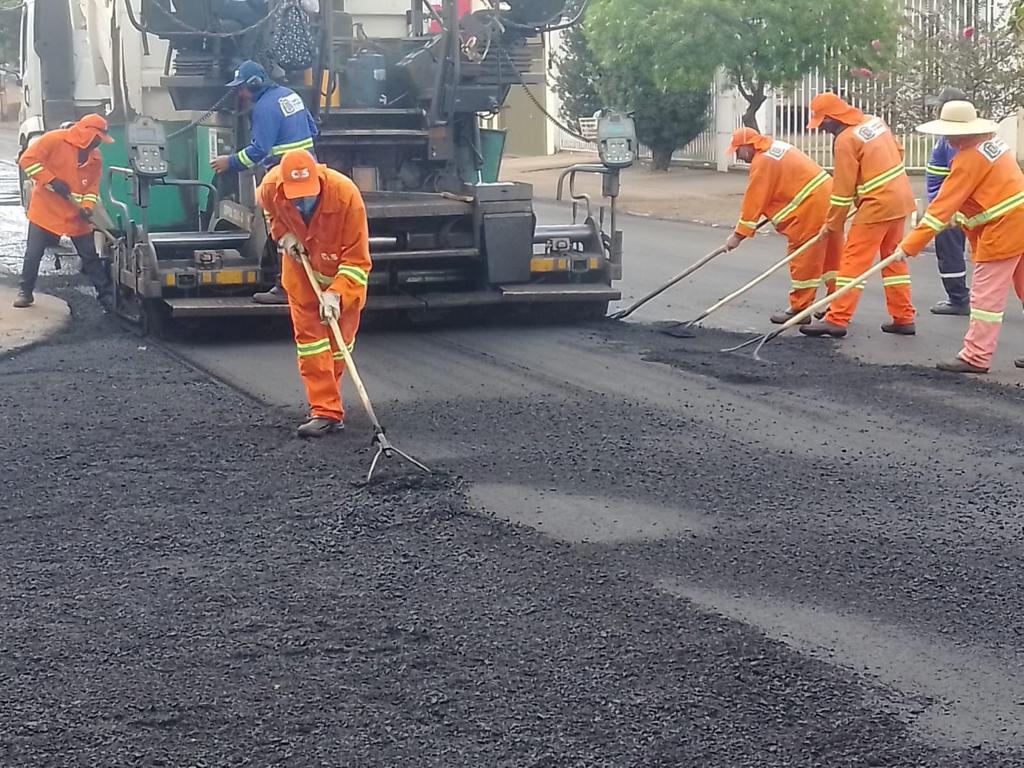 Operação tapa-buracos chega ao Conjunto Vera Cruz e a mais 12 bairros da capital, nesta sexta-feira (29/04)
