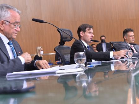 Sessão deliberativa desta quinta-feira, 5, tem 90 processos em pauta