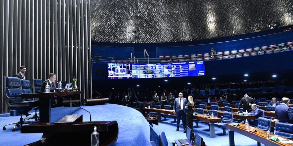 Congresso promulga piso salarial de agentes comunitários de saúde