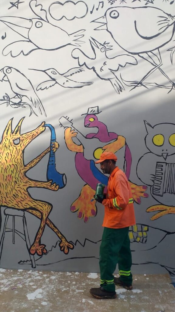 Amma homenageia profissionais da limpeza urbana, com exibição de documentário no Dia do Gari (16/05)