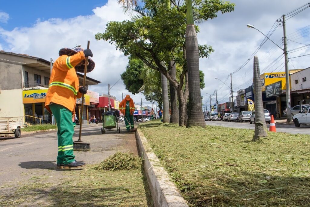 Prefeitura de Goiânia retira 60 mil toneladas de entulhos de vias públicas, e faz roçagem de 13 milhões de metros quadrados, em 30 dias, mostra balanço da 1ª Maratona da Limpeza na capital