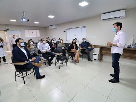 Em Rio Verde, Lissauer Vieira anuncia melhorias para o Hospital do Câncer e reforça compromisso com a comunidade