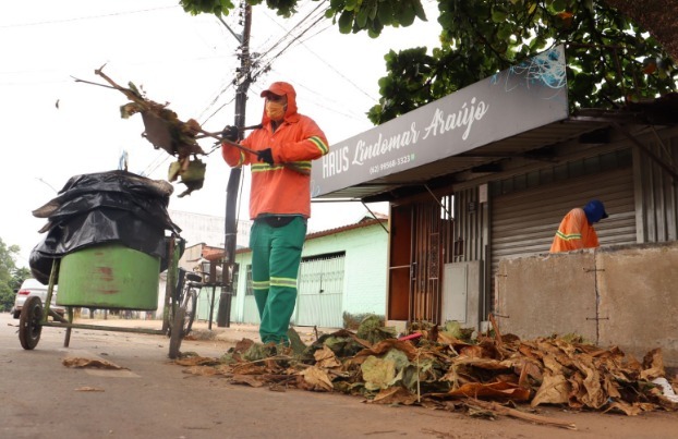 Prefeitura de Goiânia escala 800 servidores para serviços de varrição, nesta terça-feira (17/05)