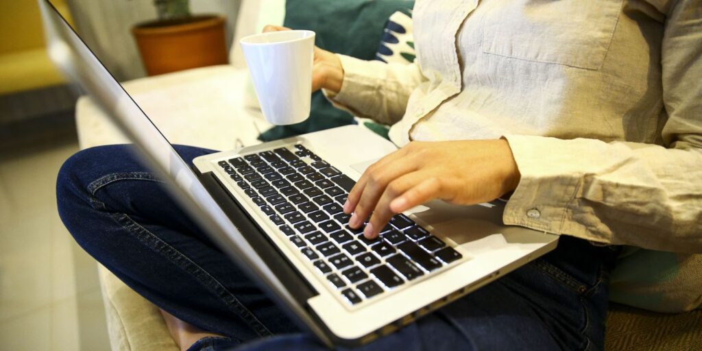 Governo federal regulamenta o teletrabalho na administração pública