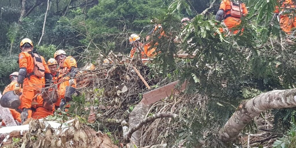 Defesa Civil de Petrópolis já concluiu mais de 10 mil vistorias