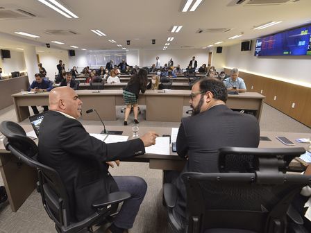 Proposta de Paulo Cezar, Alego debateu Sistema de Regulação da Saúde em Goiás, em audiência pública nesta 5ª-feira, 26