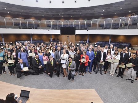 Em sessão nesta 6ª-feira, 27, Eduardo Prado homenageou fundadores, diretores e colaboradores do grupo empresarial Sallo