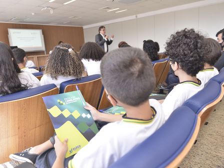 Projeto Escola no Legislativo recebe, nesta 2ª-feira, 30, alunos do Colégio Estadual Martins Borges, da cidade de Pires do Rio