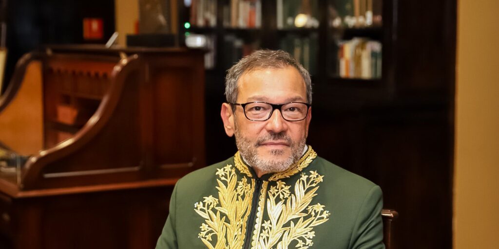 Neurocirurgião Paulo Niemeyer Filho toma posse na ABL