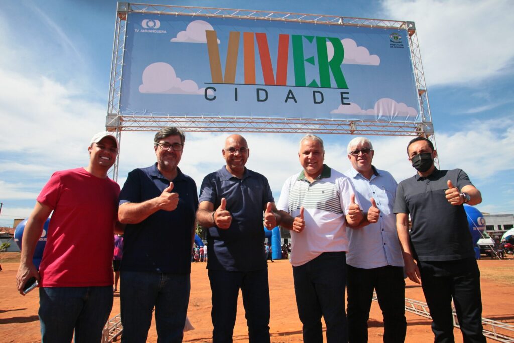 Rogério Cruz celebra proximidade com moradores durante participação no projeto Viver Cidades