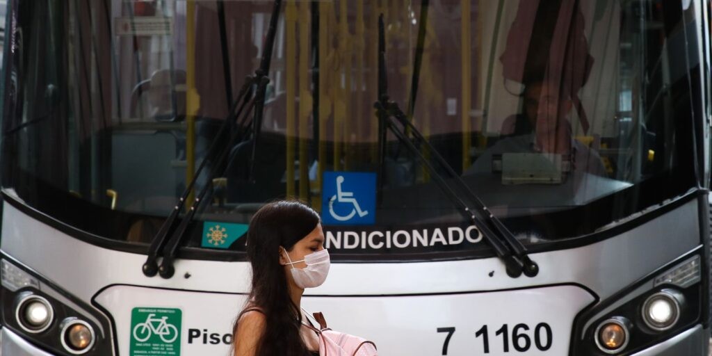 SP: cobradores e motoristas encerram greve de ônibus