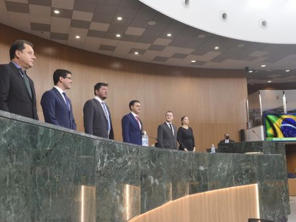 Por iniciativa de Cairo Salim, Alego homenageou a Igreja Impactados, nessa 3ª-feira