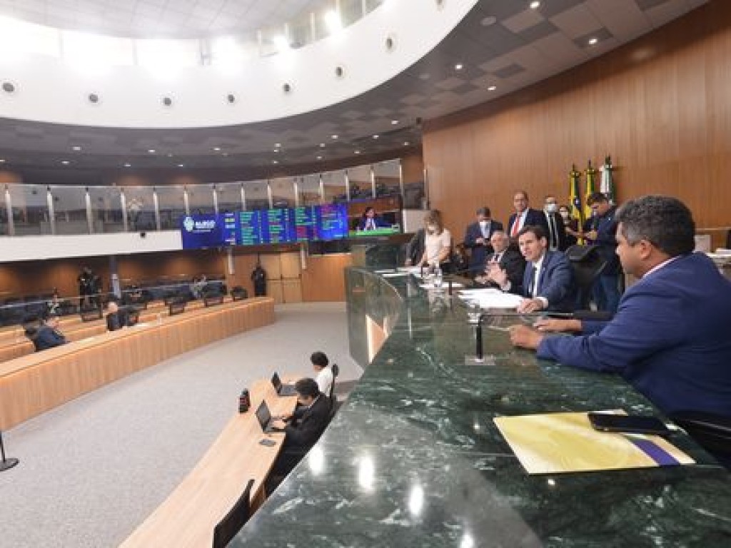 Sessão hoje tem 101 processos aptos à apreciação dos parlamentares