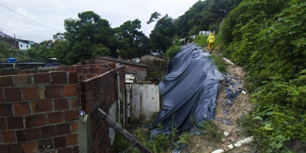 Onze pessoas continuam desaparecidas em Pernambuco