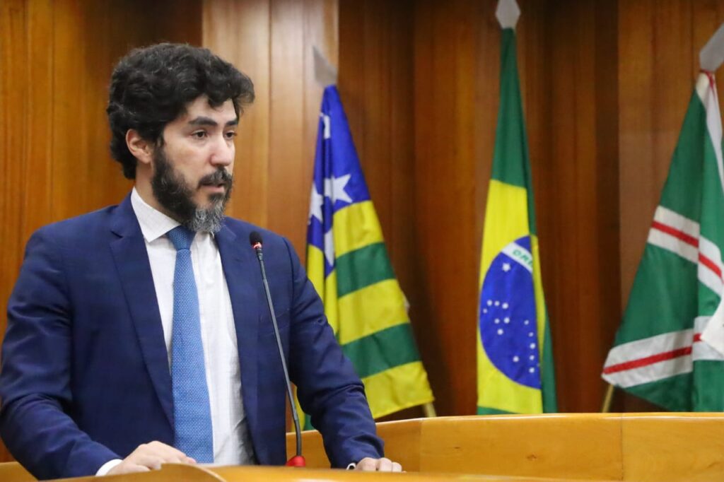 Secretário de Comunicação reafirma compromisso da Prefeitura de Goiânia com transparência em sessão, da Câmara de Vereadores, que homenageou jornalistas