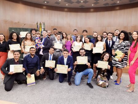 Proposta de Adriana Accorsi e Antônio Gomide, Alego celebrou 23 anos da UEG com homenagem a servidores e alunos