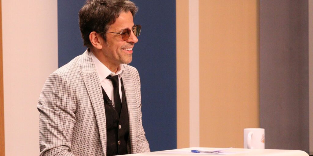 Sem Censura desta segunda recebe o ator Taumaturgo Ferreira