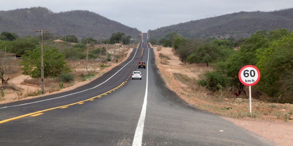 Dnit entrega 5 km de duplicação da BR-316