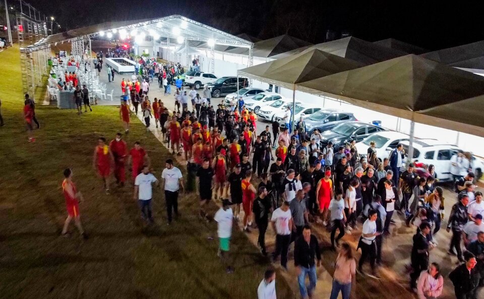 Após dois anos, Caiado e Gracinha retomam caminhada da fé até Trindade