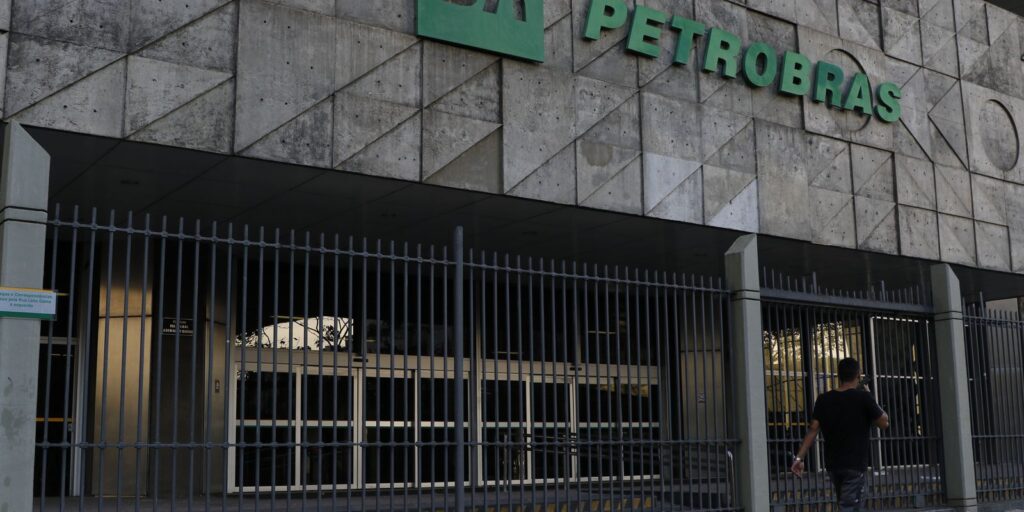 Comitê da Petrobras aprova nome de Caio Andrade para presidência