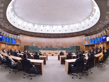 Por iniciativa de Julio Pina, Alego homenageou profissionais de destaque em sessão solene nesta manhã