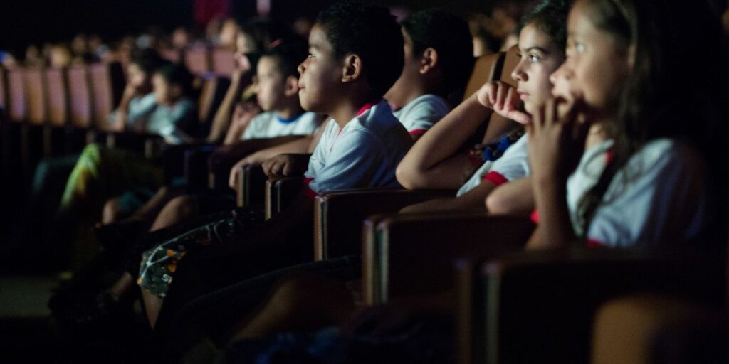 Coluna: clássico do teatro nacional estreia nos cinemas nesta semana