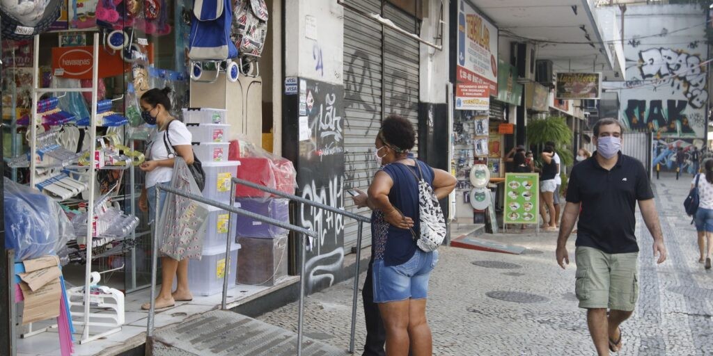 Vendas no varejo crescem 0,1% em maio, diz IBGE