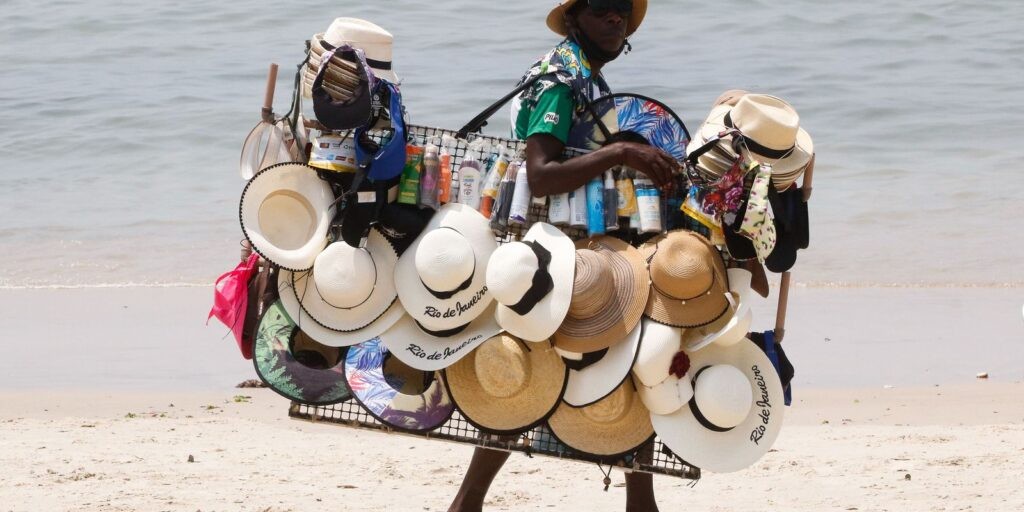 Rio de Janeiro vive onda de calor em pleno inverno