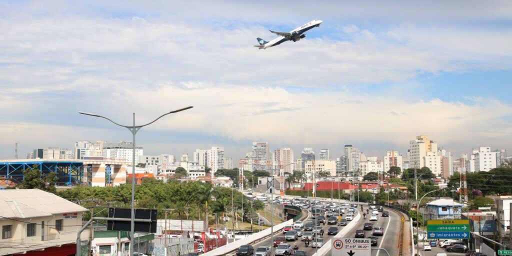 Demanda por voos domésticos tem queda de 2,5% no Brasil em maio