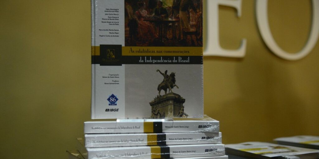 Livro reúne artigos sobre a produção estatística do país