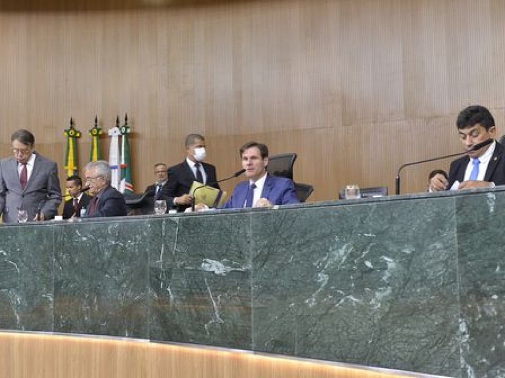 Sessão de hoje tem projetos de parlamentares em destaque na pauta