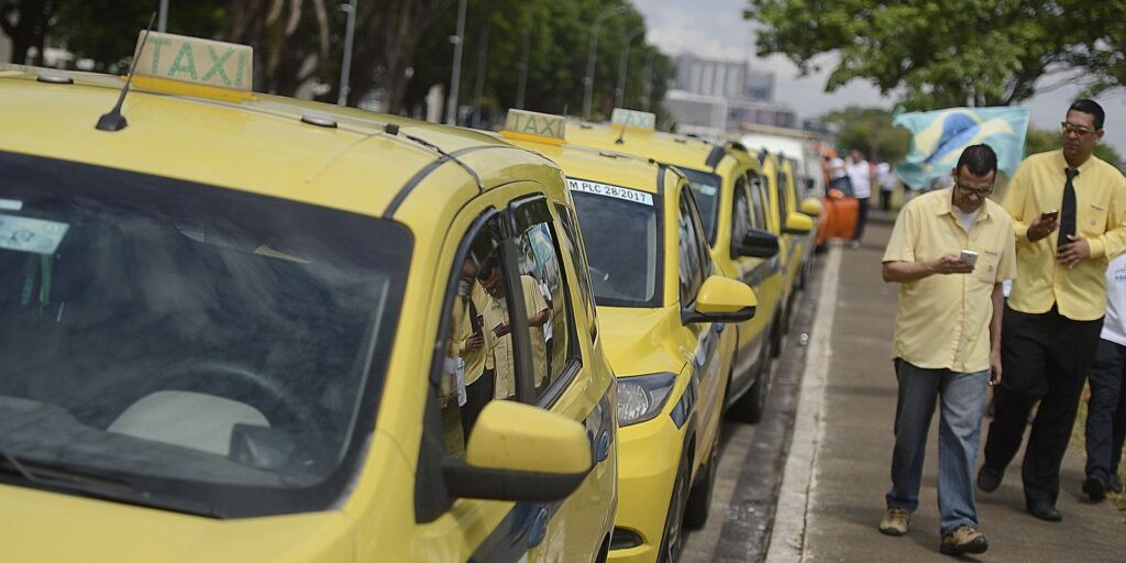 Termina hoje prazo para prefeituras fazerem cadastros no Bem-Taxista