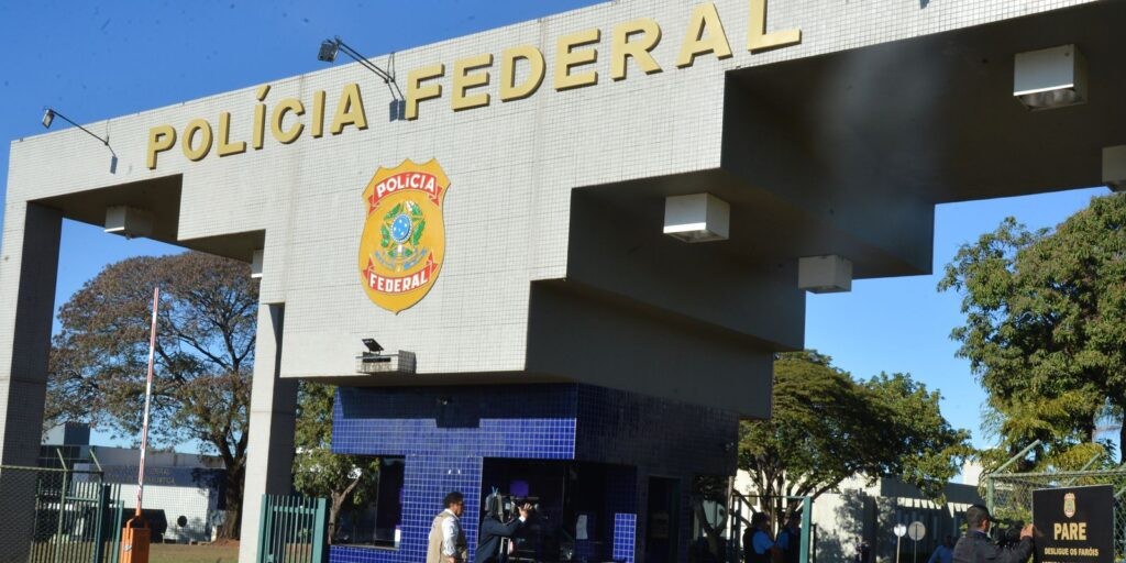 PF faz buscas em operação sobre ataque hacker a órgãos públicos