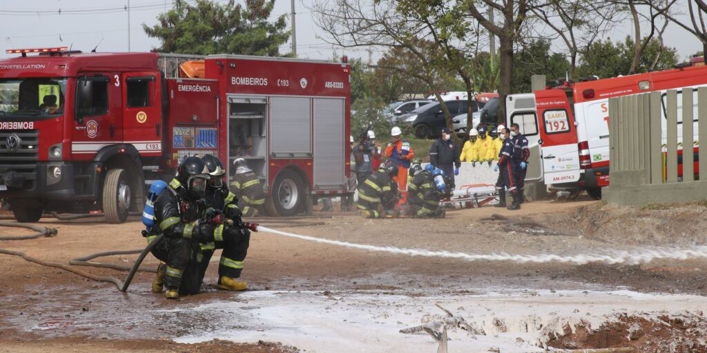 Transpetro simula vazamento em duto de combustível em São Paulo