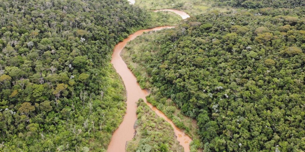 Meio Ambiente anuncia fundos para compensar perdas em Mariana
