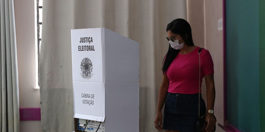 Eleições 2022 mantém maioria do eleitorado feminina, com 53%