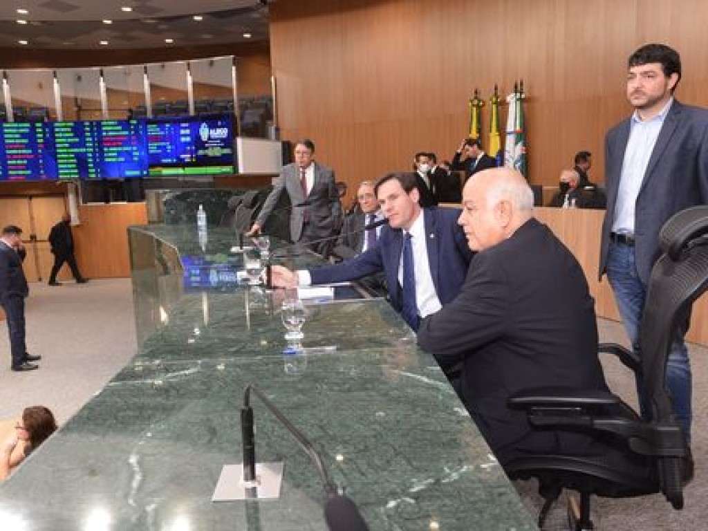 Sessão desta 4ª-feira, a partir das 9h, tem 102 processos em pauta