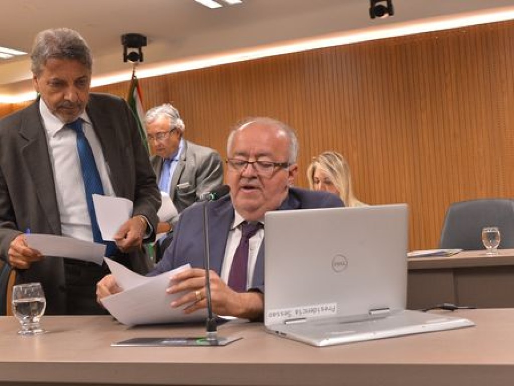 Comissão Mista teve a sua primeira reunião do semestre nesta terça-feira, 9. Colegiado apreciou dez matérias