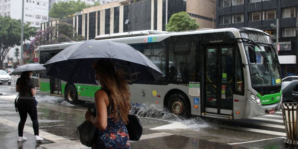 Meteorologia prevê chuvas no Sul e em parte da Região Norte