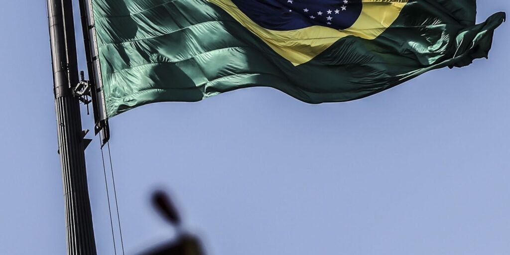 Hoje é Dia: Bicentenário da Independência e 100 anos do rádio