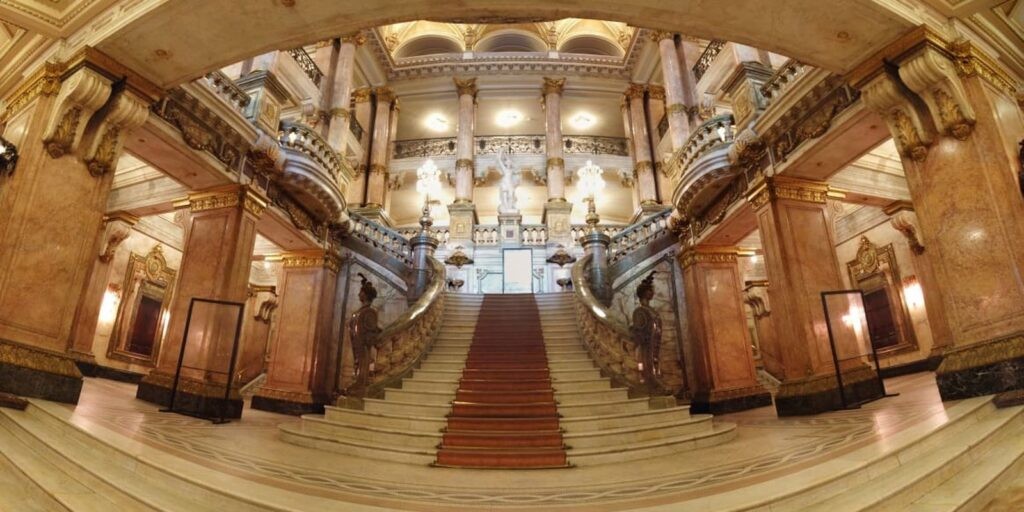 Concerto no Theatro Municipal celebra 100 anos do rádio no Brasil