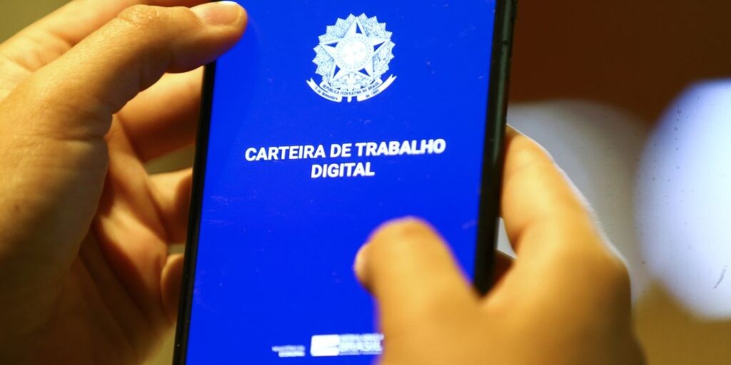 Brasil gera 278,6 mil empregos formais em agosto, diz Caged
