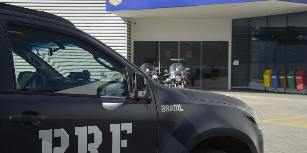 Aplicativo da PRF tem botão de emergência para caso de vidas em risco