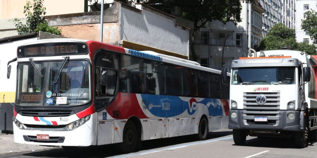 Exame toxicológico constata uso de drogas entre motoristas de ônibus