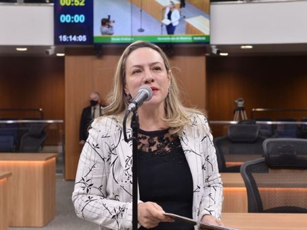 Quatro projetos da deputada Delegada Adriana Accorsi estão na pauta prévia da sessão ordinária de terça-feira, 13