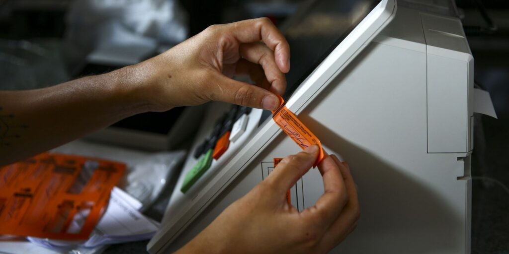 Mais de 1,2 milhão de pessoas com deficiência vão às urnas em outubro