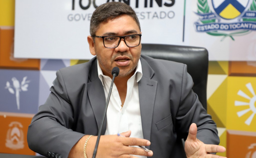 Secretaria dos Esportes e Juventude firma termos de colaboração com entidades esportivas e convênios com prefeituras