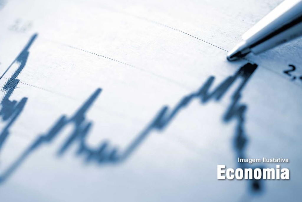 Dólar tem maior alta diária em seis meses e fecha a R$ 5,30