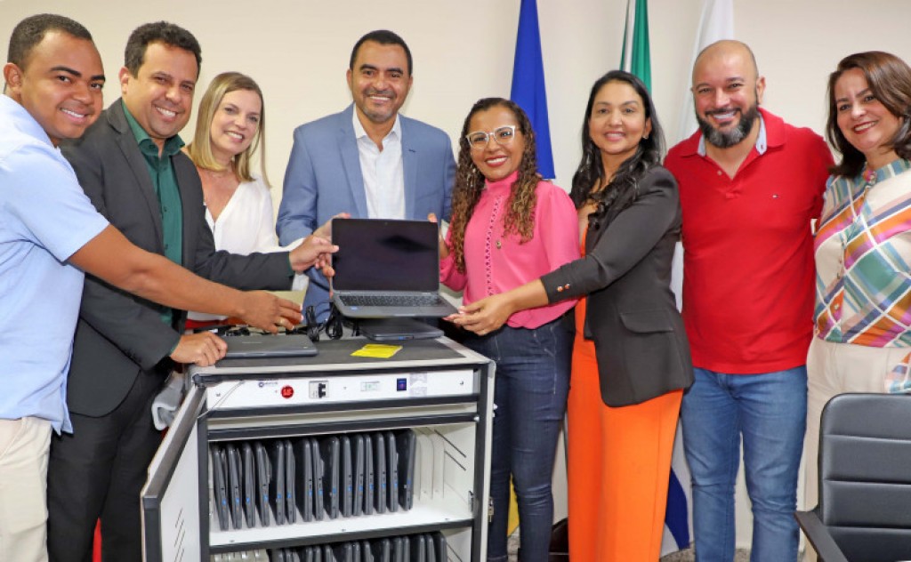 Gestão Wanderlei Barbosa completa um ano com avanços nos direitos de servidores e na entrega de obras e equipamentos para a Educação